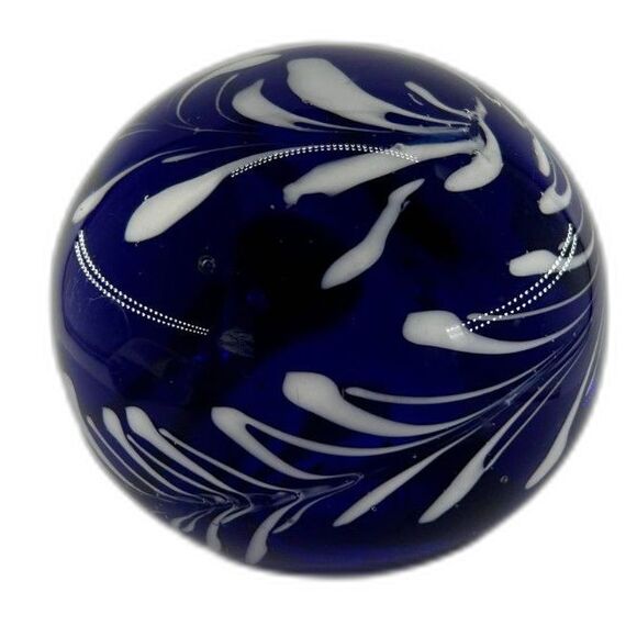 Handblown Round Glass Paperweight Cobalt Blue & White Feather Pattern - Picture 5 of 6